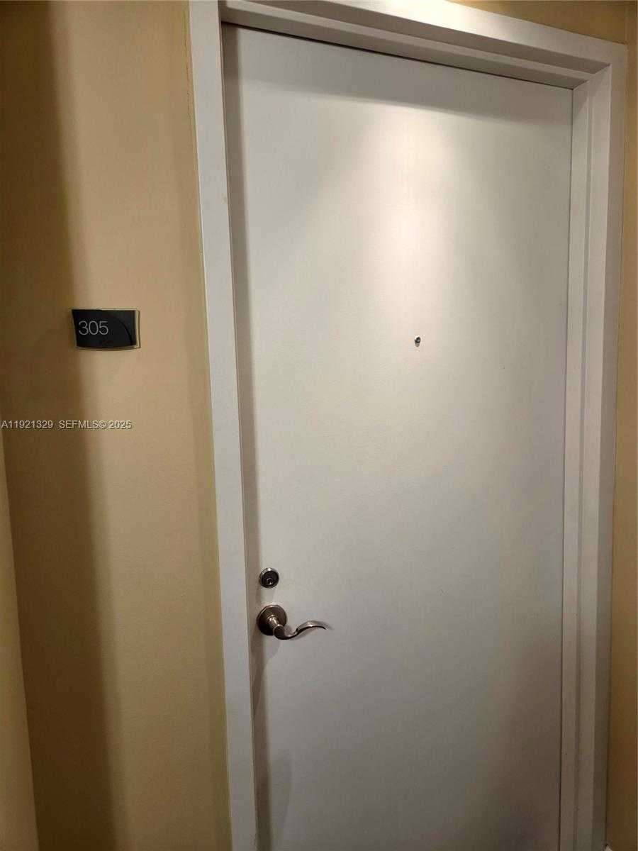 Small Image of 1755 EAST HALLANDALE BEACH BLVD #305E, Hallandale Beach Number 8