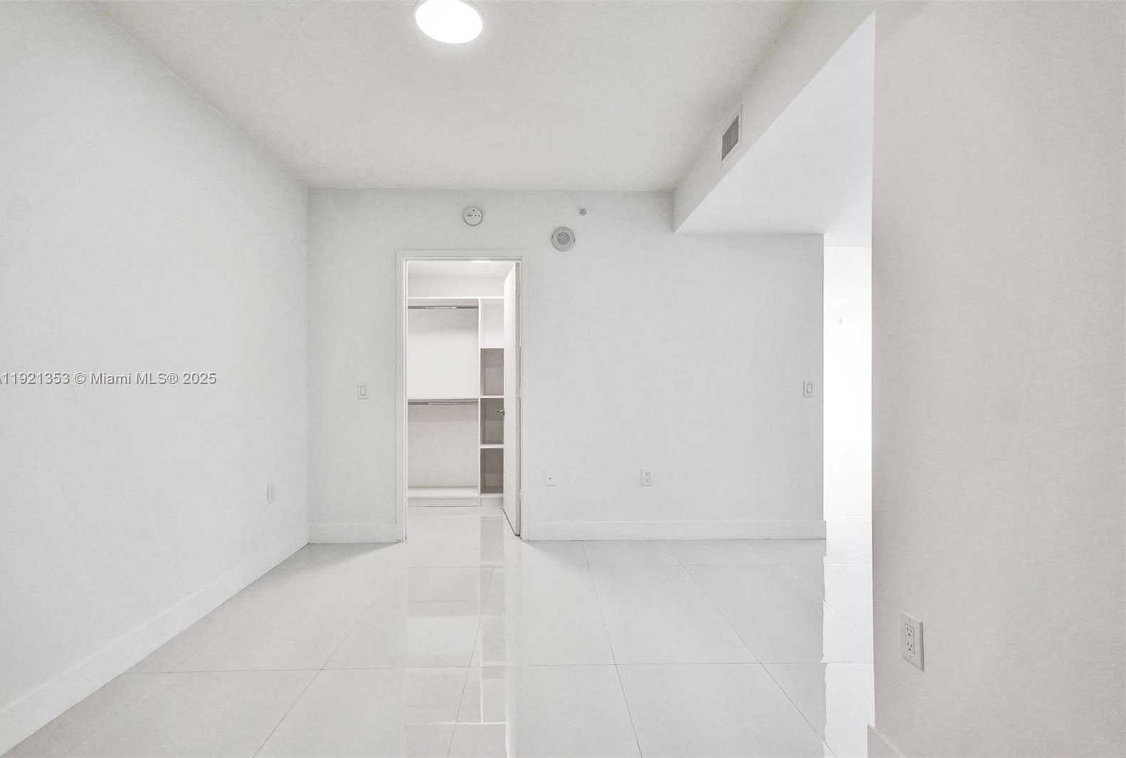 Small Image of 330 SUNNY ISLES BLVD #5-805, Sunny Isles Beach Number 25