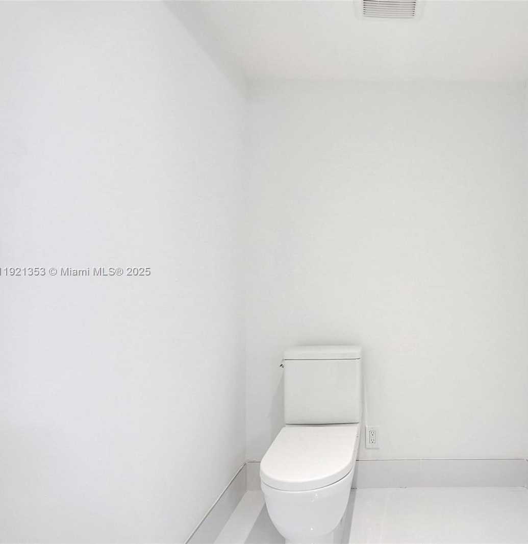 Small Image of 330 SUNNY ISLES BLVD #5-805, Sunny Isles Beach Number 55