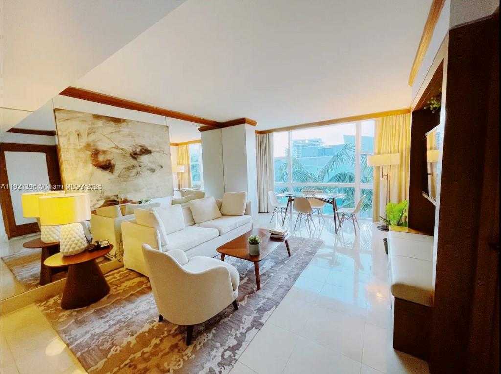 Small Image of 6801 COLLINS AVE #315, Miami Beach Number 2