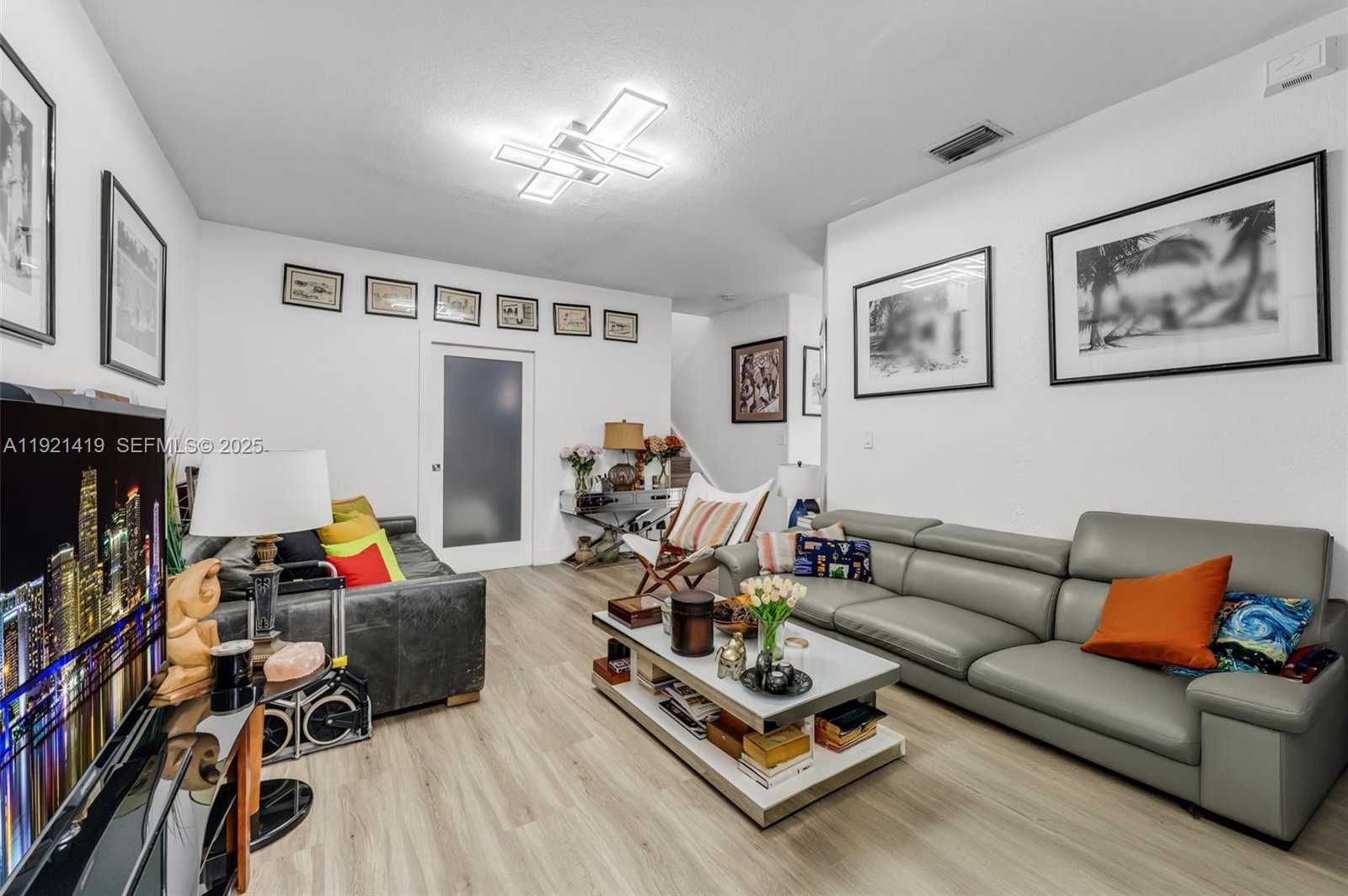 Small Image of 5610 NORTH WEST 107TH AVE #1306, Doral Number 4