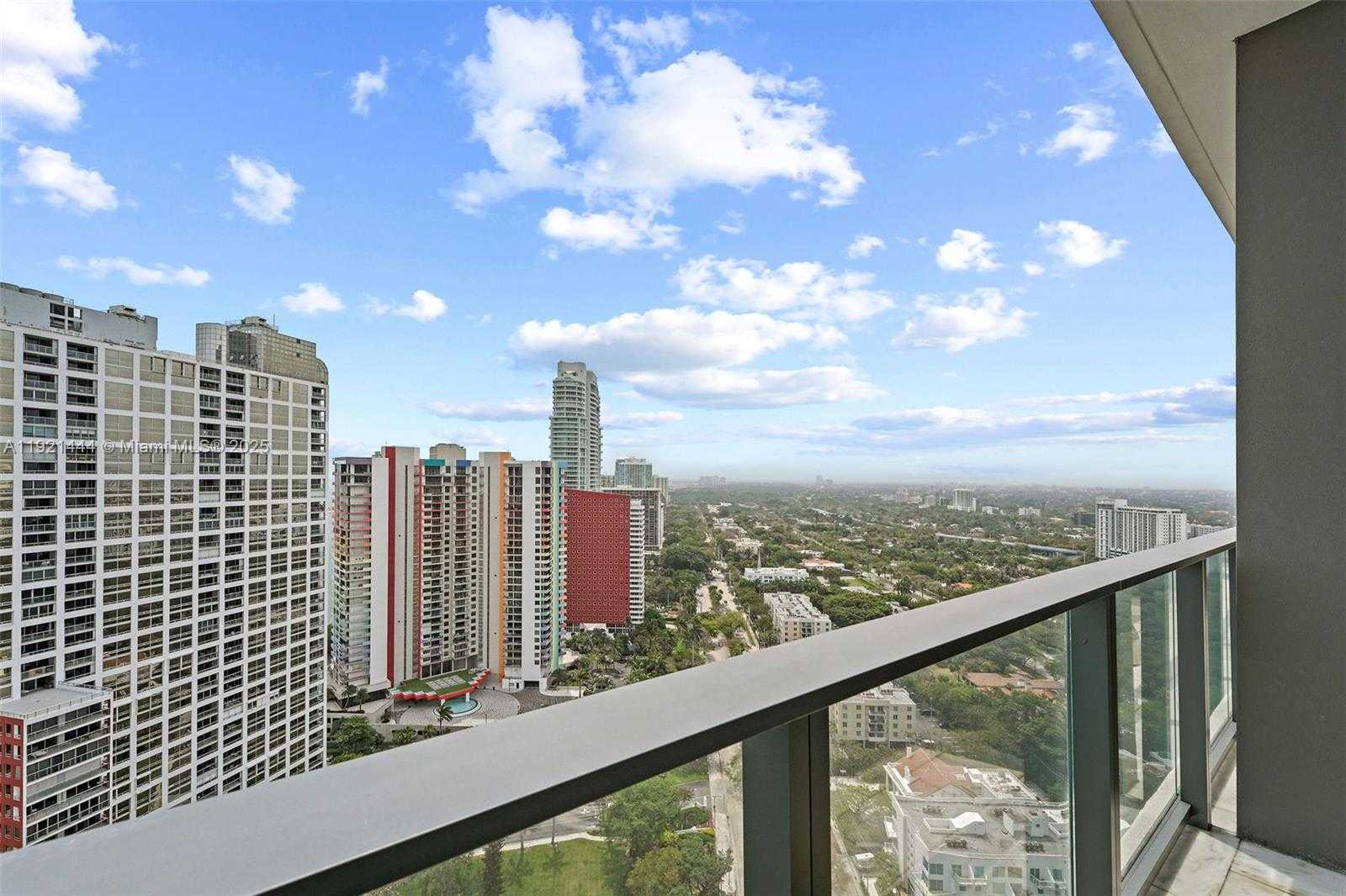 Small Image of 1451 BRICKELL AVE #2802, Miami Number 15