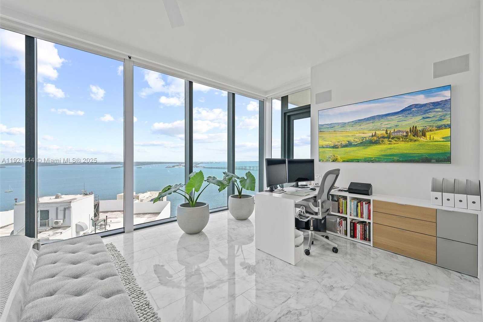 Small Image of 1451 BRICKELL AVE #2802, Miami Number 19