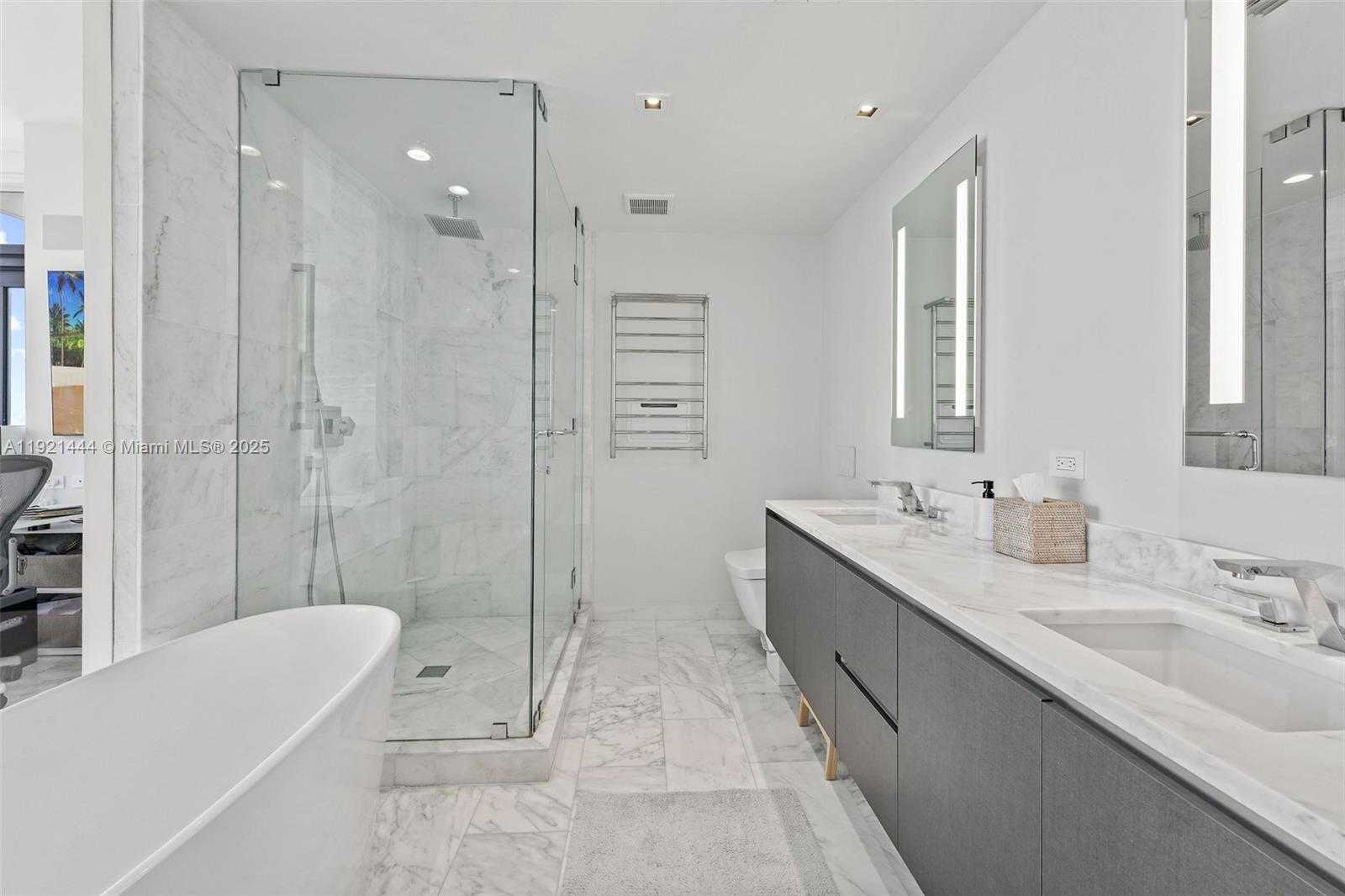 Small Image of 1451 BRICKELL AVE #2802, Miami Number 20