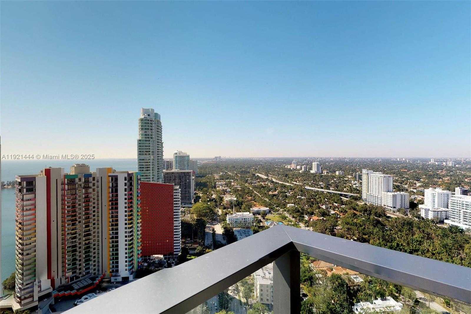 Small Image of 1451 BRICKELL AVE #2802, Miami Number 31