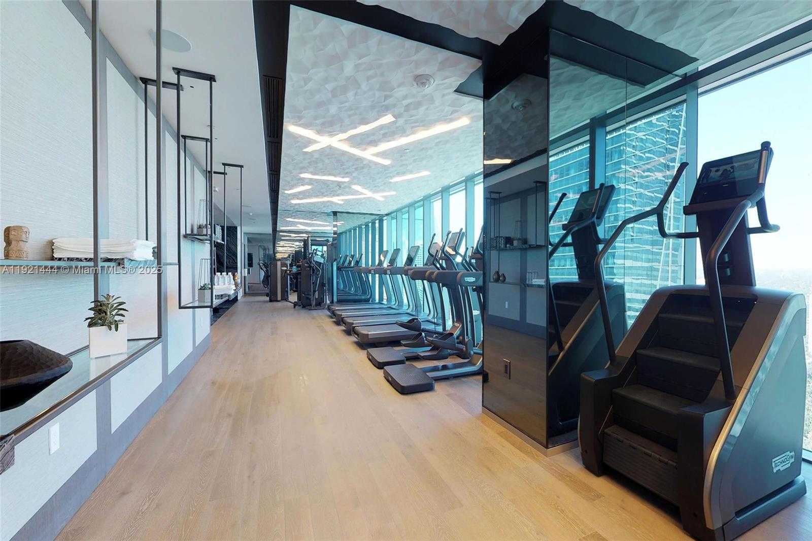 Small Image of 1451 BRICKELL AVE #2802, Miami Number 33