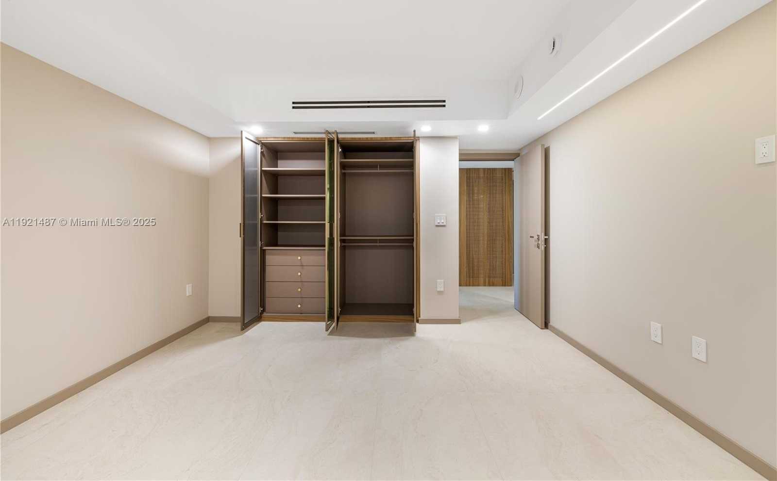 Small Image of 10155 COLLINS AVE #202, Bal Harbour Number 45