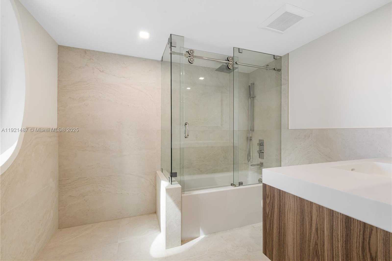 Small Image of 10155 COLLINS AVE #202, Bal Harbour Number 48