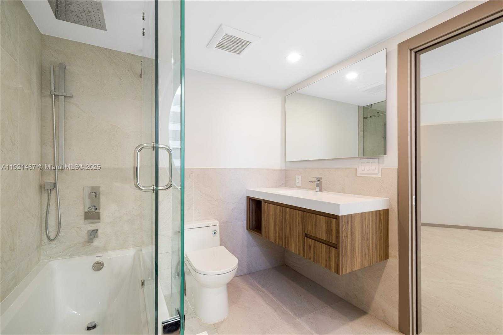 Small Image of 10155 COLLINS AVE #202, Bal Harbour Number 49