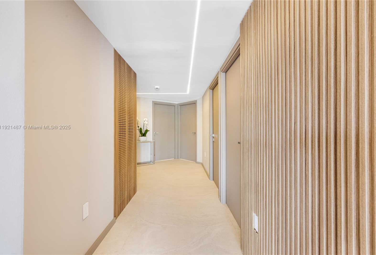 Small Image of 10155 COLLINS AVE #202, Bal Harbour Number 50