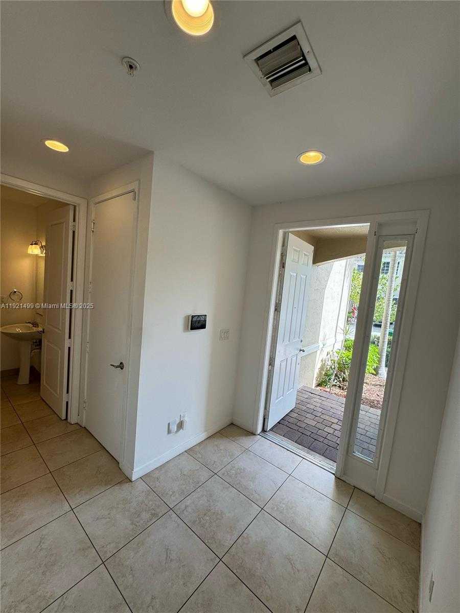 Imagen de Pequeño Objeto