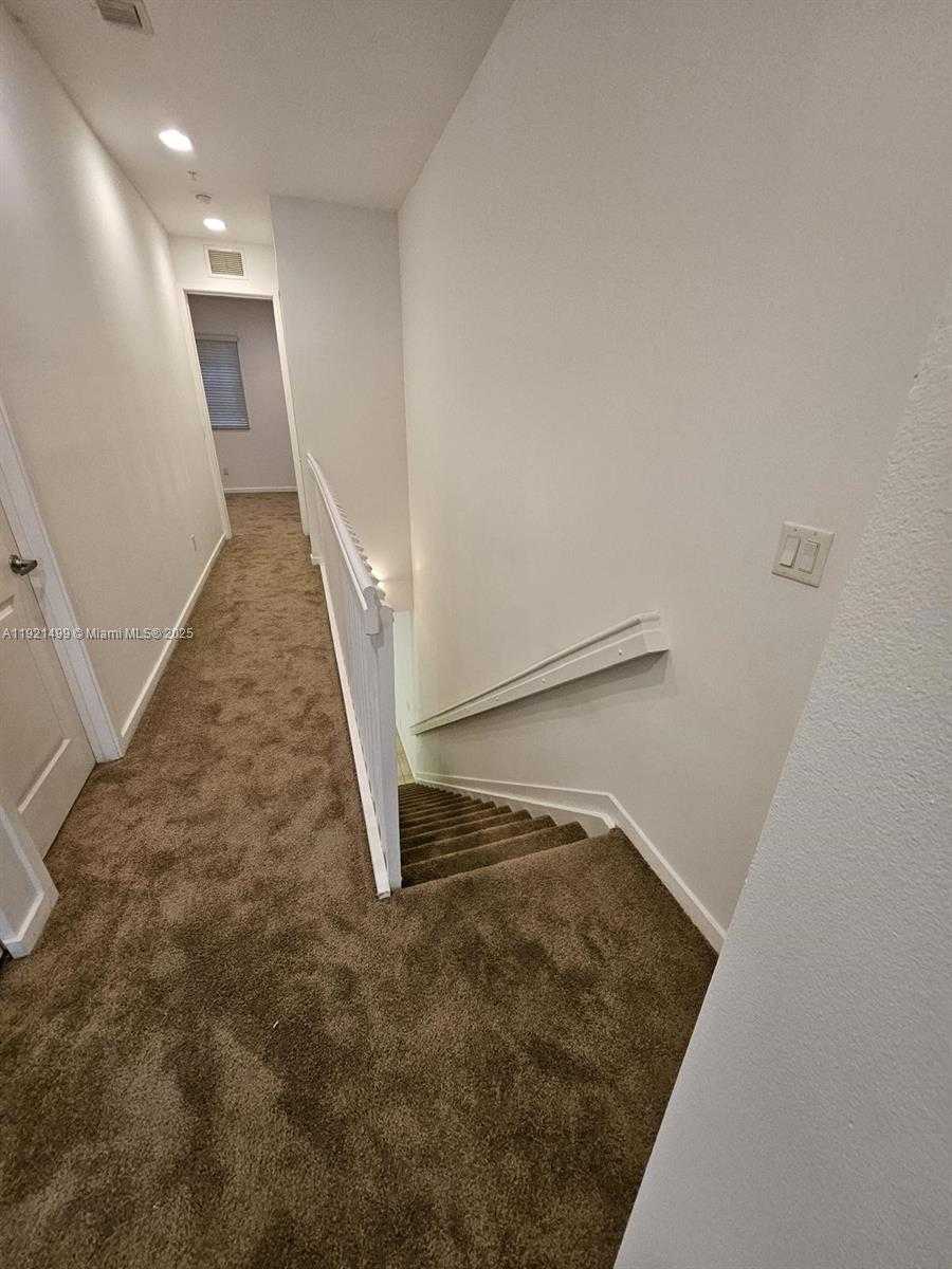 Imagen de Pequeño Objeto