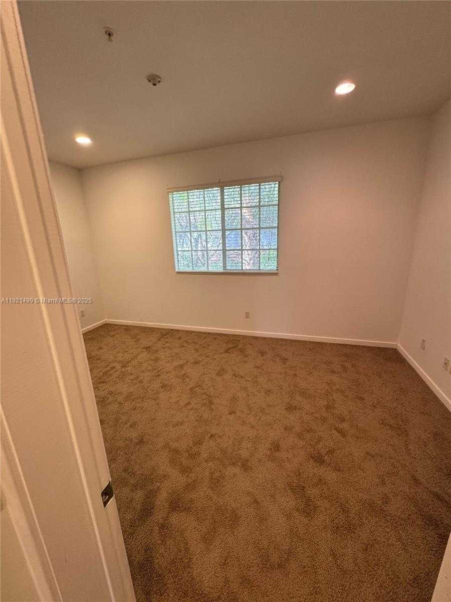 Imagen de Pequeño Objeto