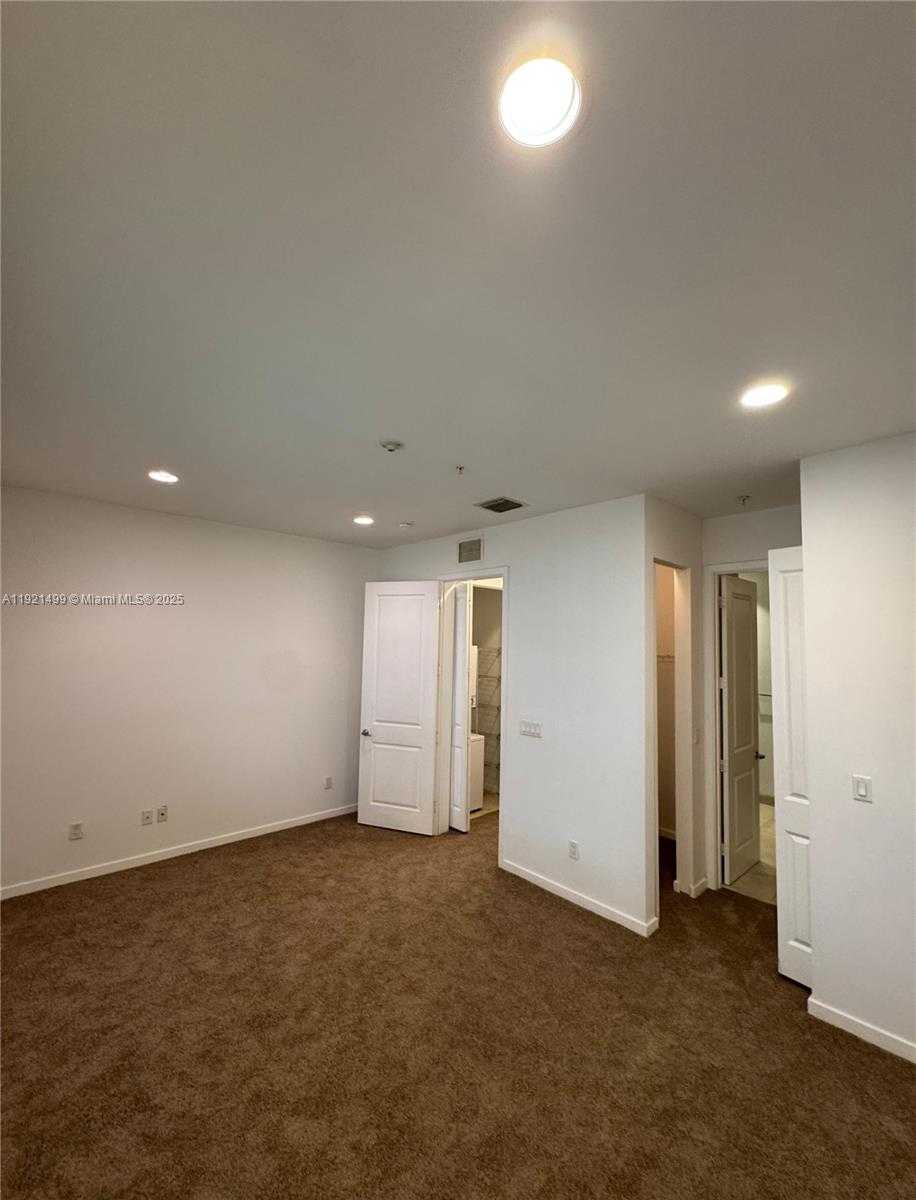 Imagen de Pequeño Objeto