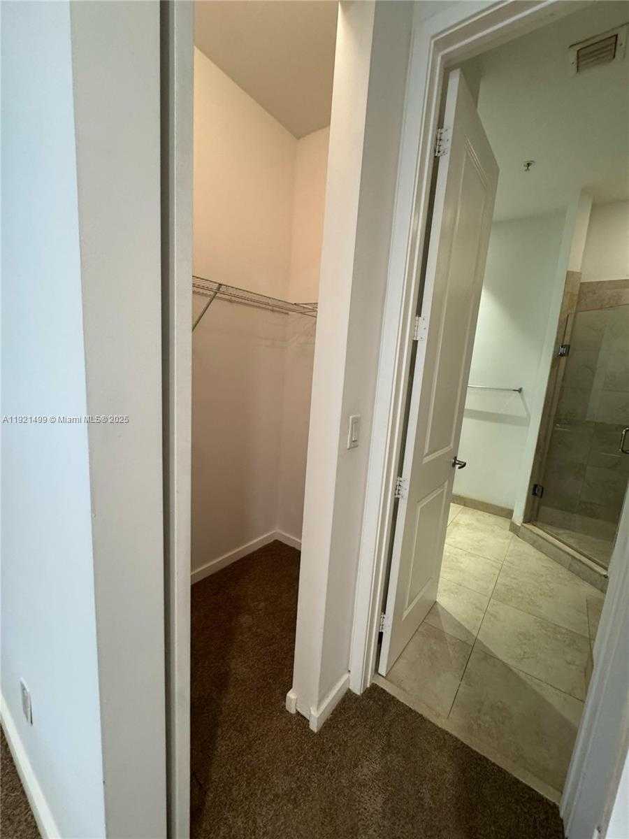 Imagen de Pequeño Objeto