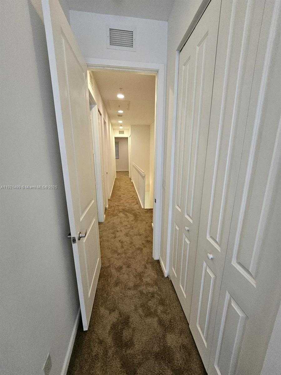 Imagen de Pequeño Objeto