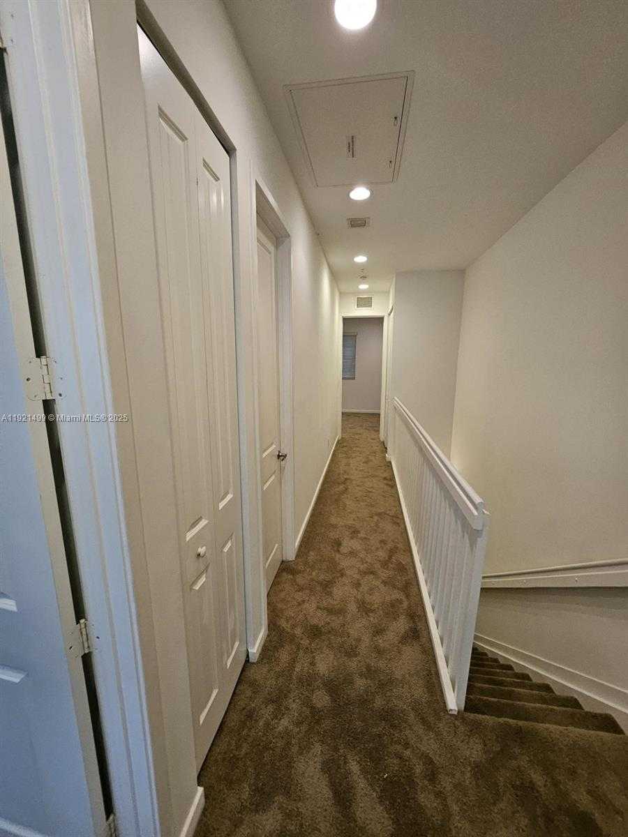 Imagen de Pequeño Objeto