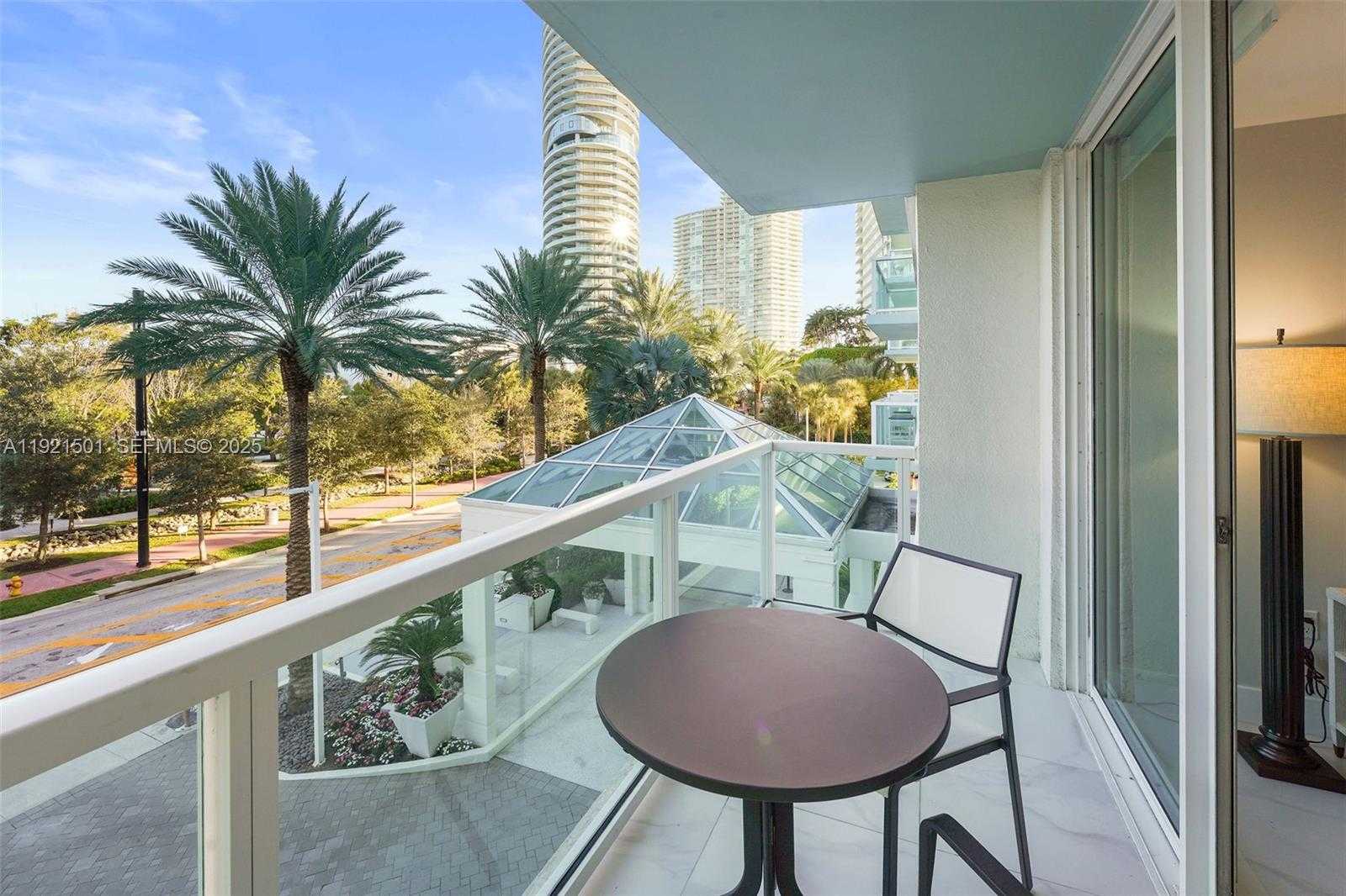Small Image of 650 WEST AVE #306, Miami Beach Number 1