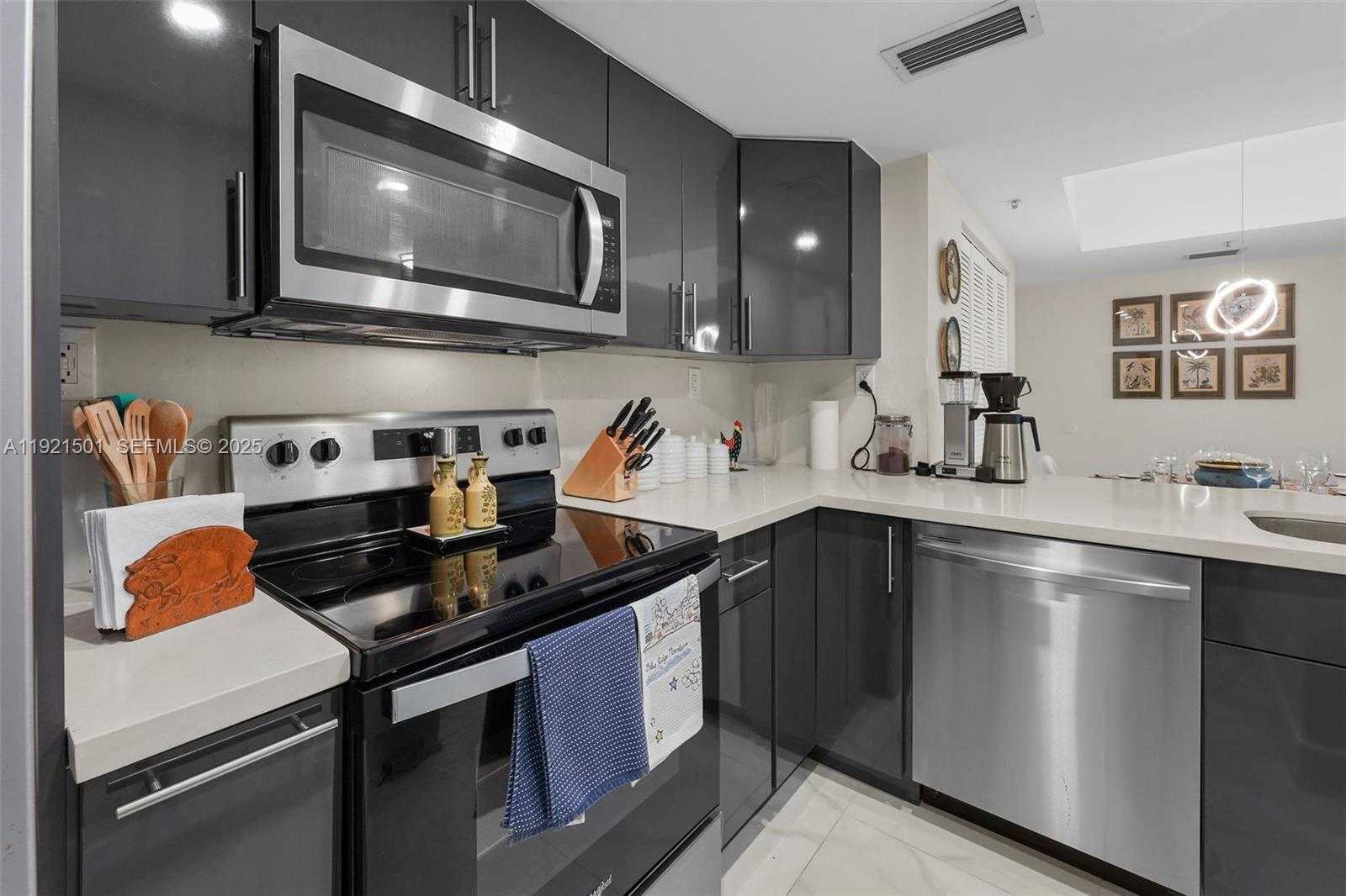 Small Image of 650 WEST AVE #306, Miami Beach Number 13