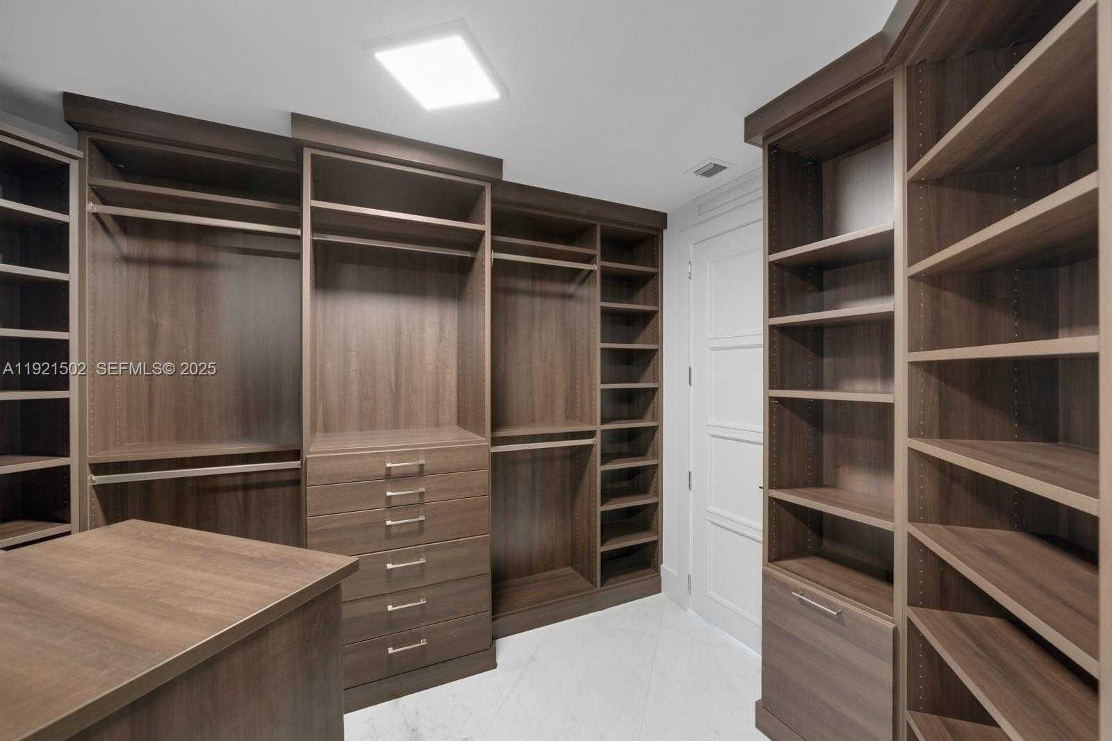 Small Image of 1643 BRICKELL AVE #4902, Miami Number 16