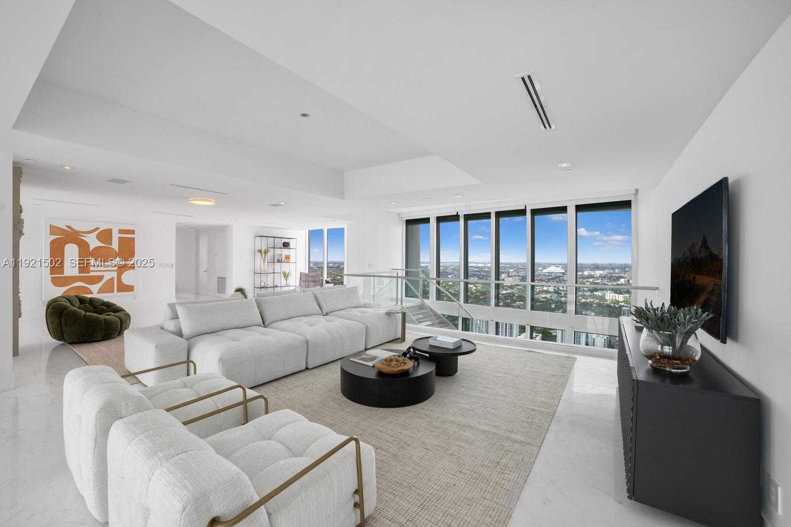Small Image of 1643 BRICKELL AVE #4902, Miami Number 19