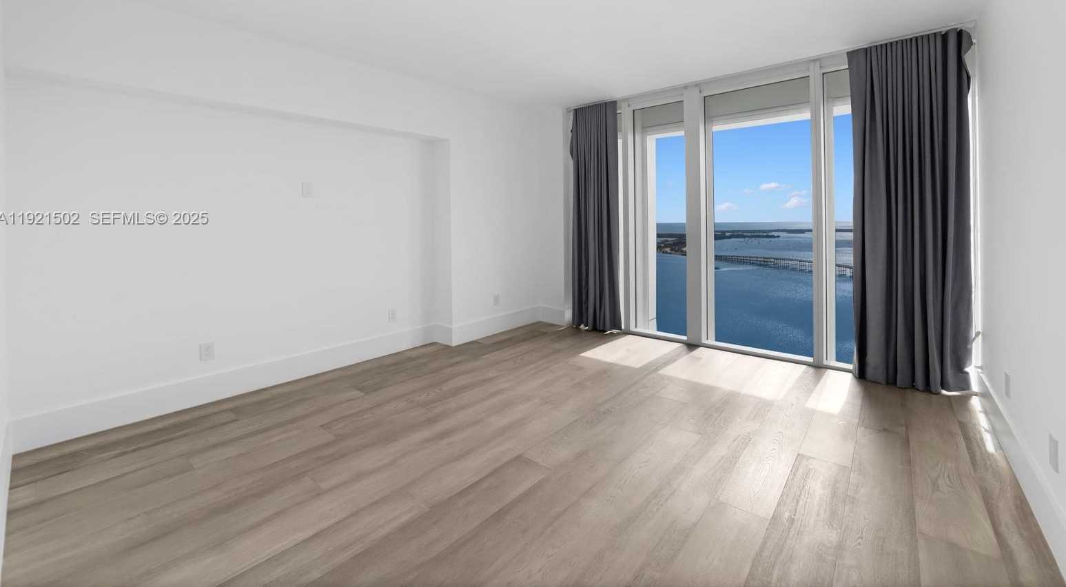 Small Image of 1643 BRICKELL AVE #4902, Miami Number 27