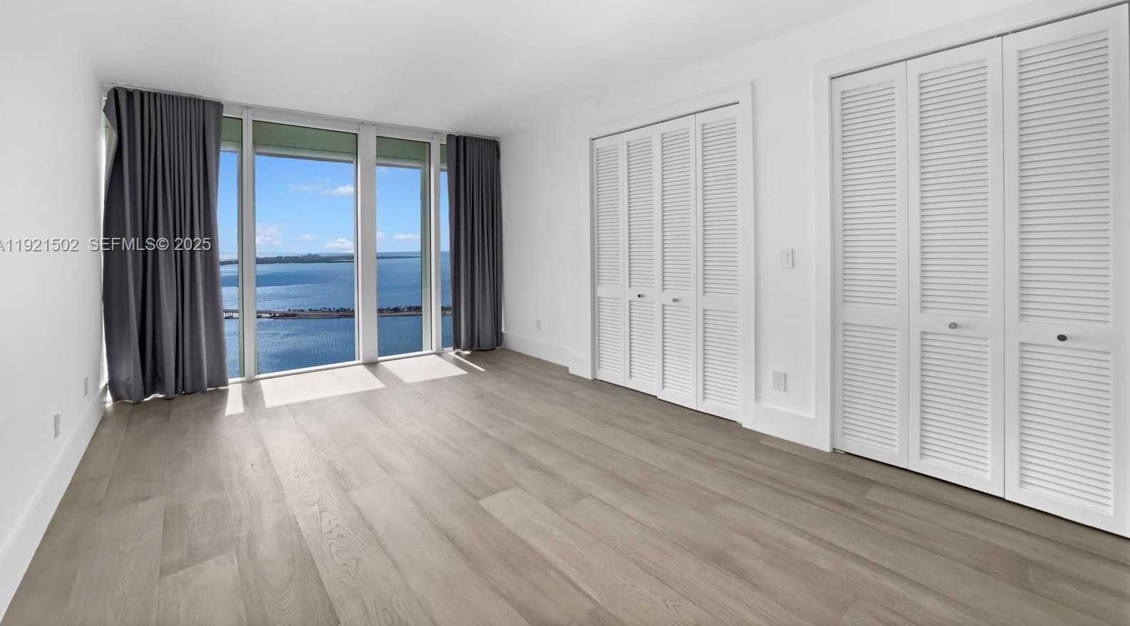 Small Image of 1643 BRICKELL AVE #4902, Miami Number 30