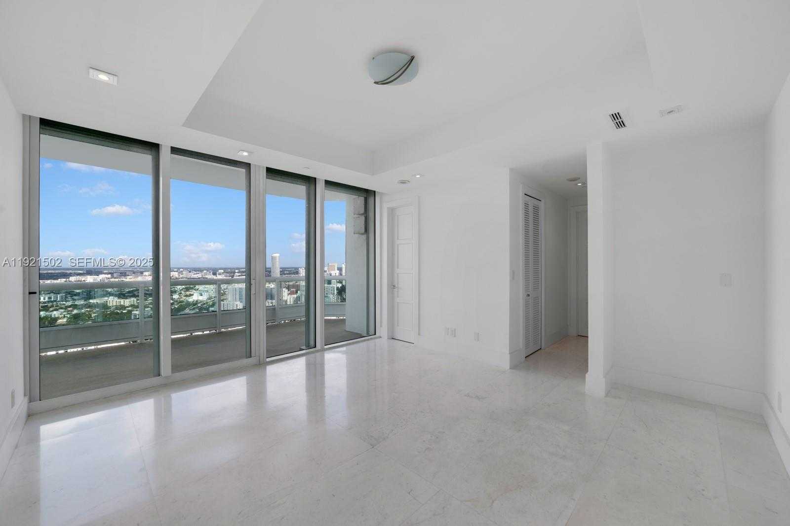 Small Image of 1643 BRICKELL AVE #4902, Miami Number 32