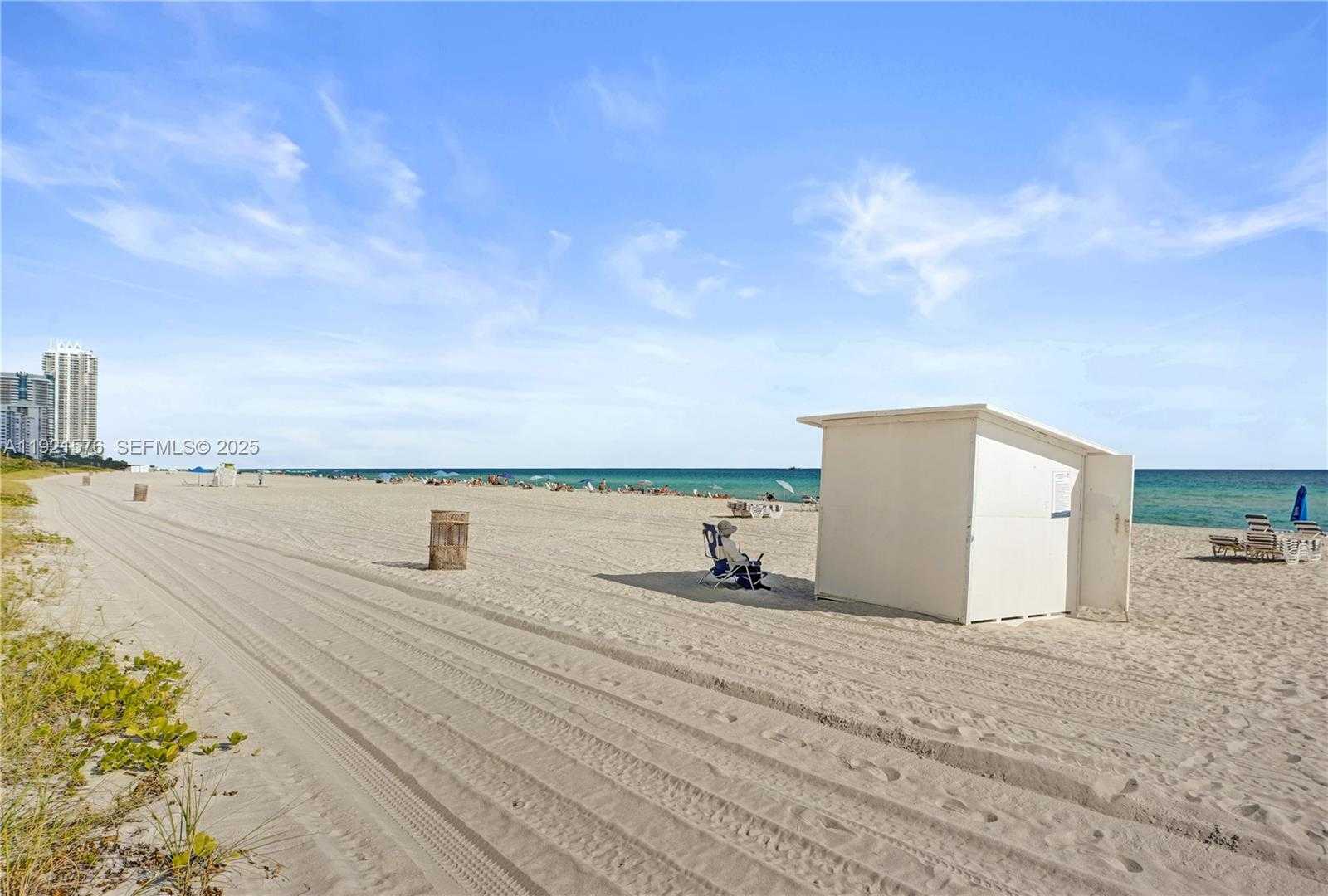 Small Image of 5555 COLLINS AVENUE #3C, Miami Beach Number 5