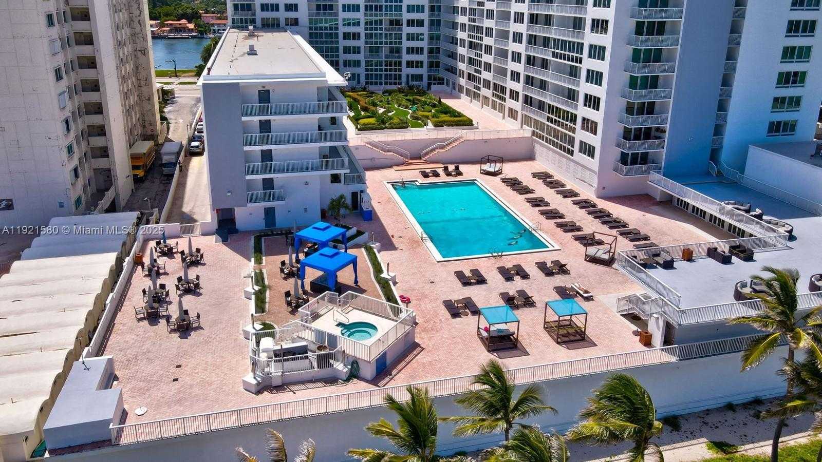 Small Image of 5401 COLLINS AVE #340, Miami Beach Number 11