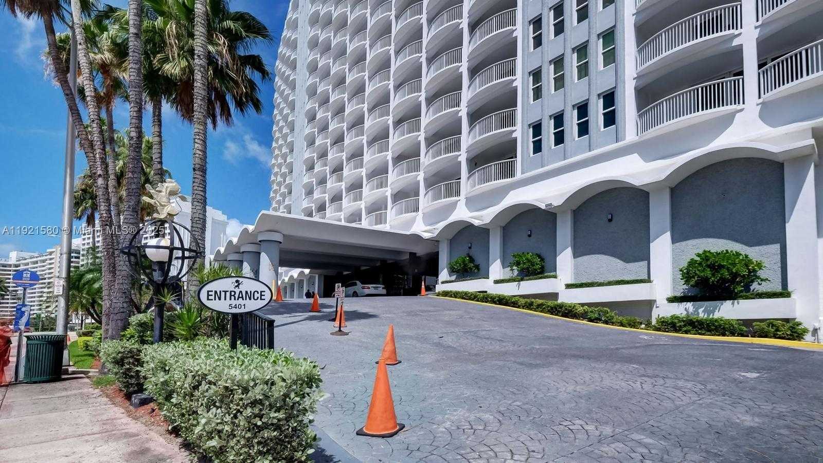Small Image of 5401 COLLINS AVE #340, Miami Beach Number 16