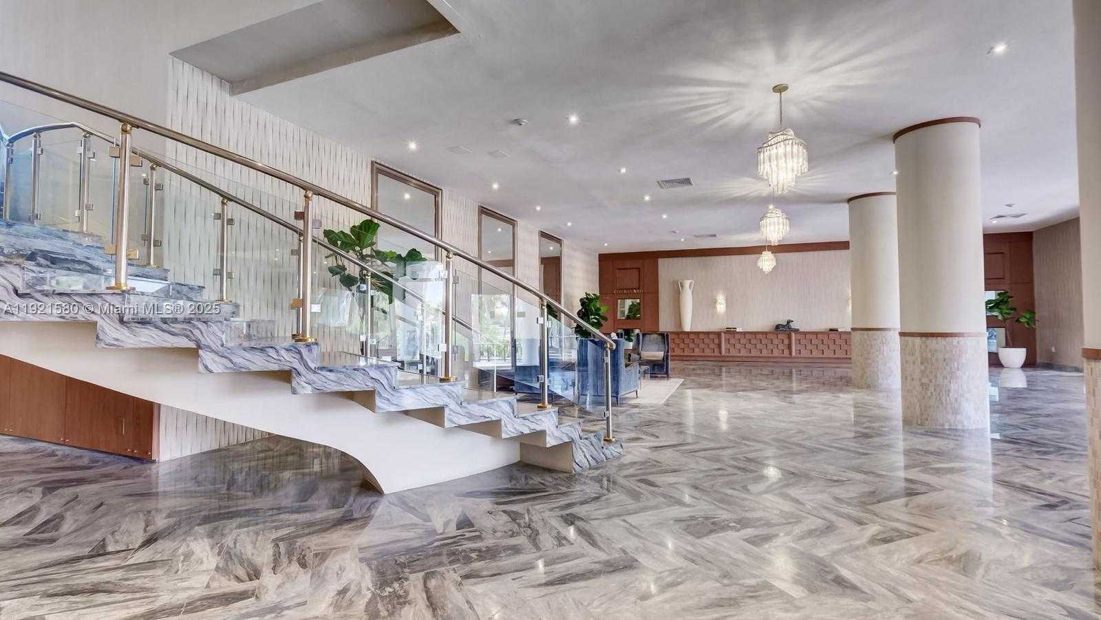 Small Image of 5401 COLLINS AVE #340, Miami Beach Number 17