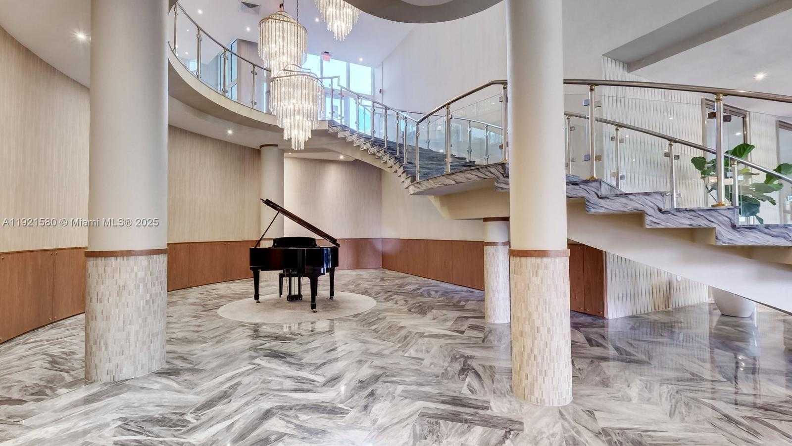 Small Image of 5401 COLLINS AVE #340, Miami Beach Number 18