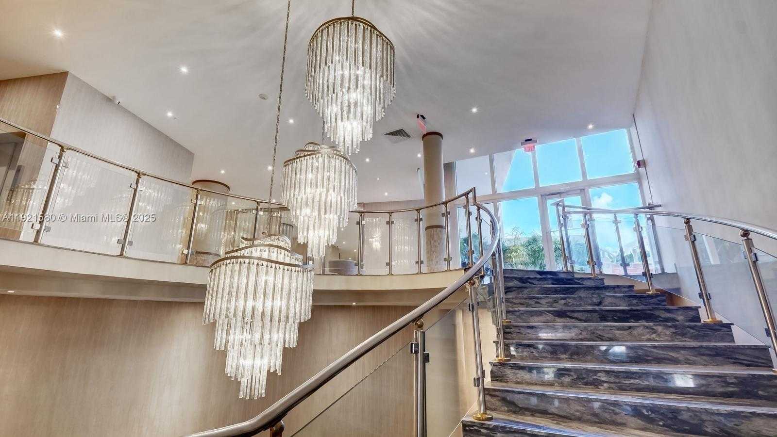 Small Image of 5401 COLLINS AVE #340, Miami Beach Number 20