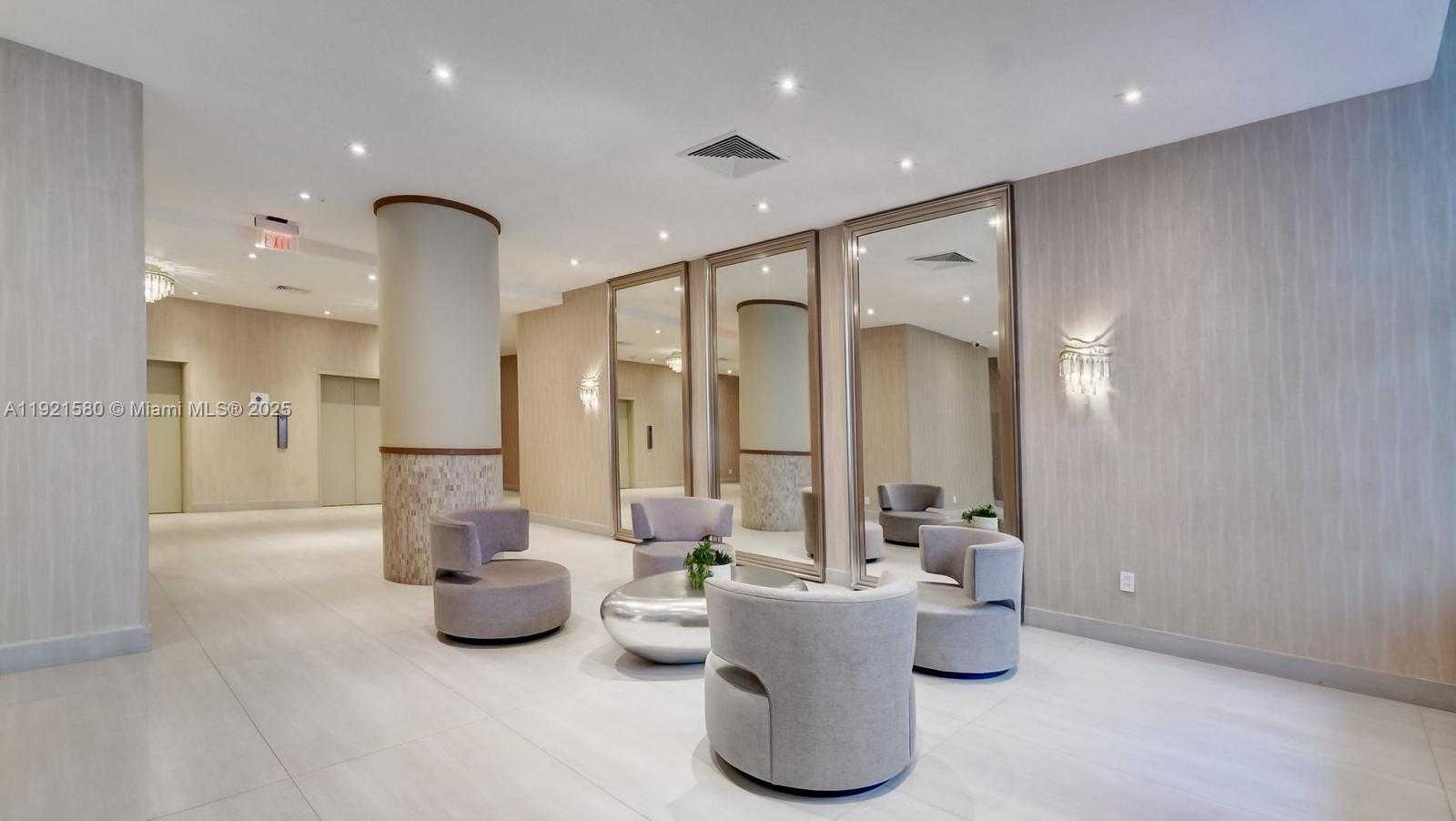 Small Image of 5401 COLLINS AVE #340, Miami Beach Number 21