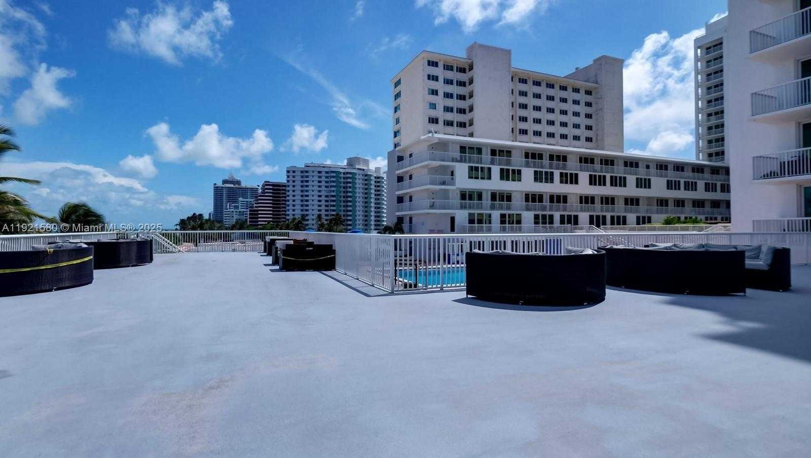 Small Image of 5401 COLLINS AVE #340, Miami Beach Number 26