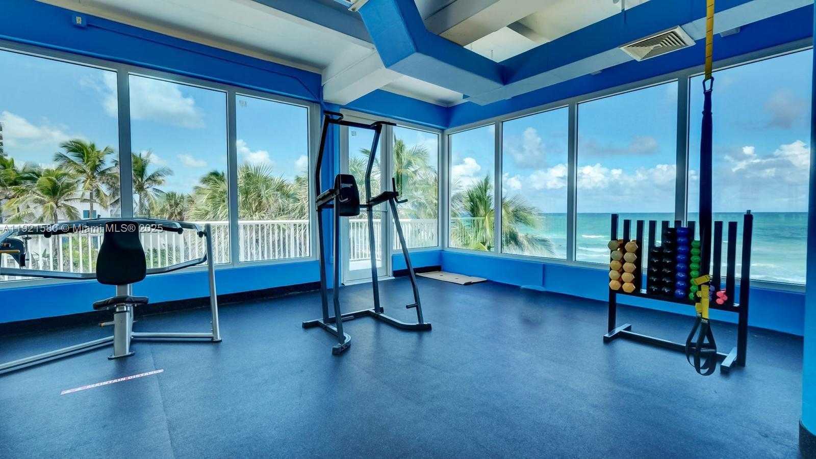 Small Image of 5401 COLLINS AVE #340, Miami Beach Number 30