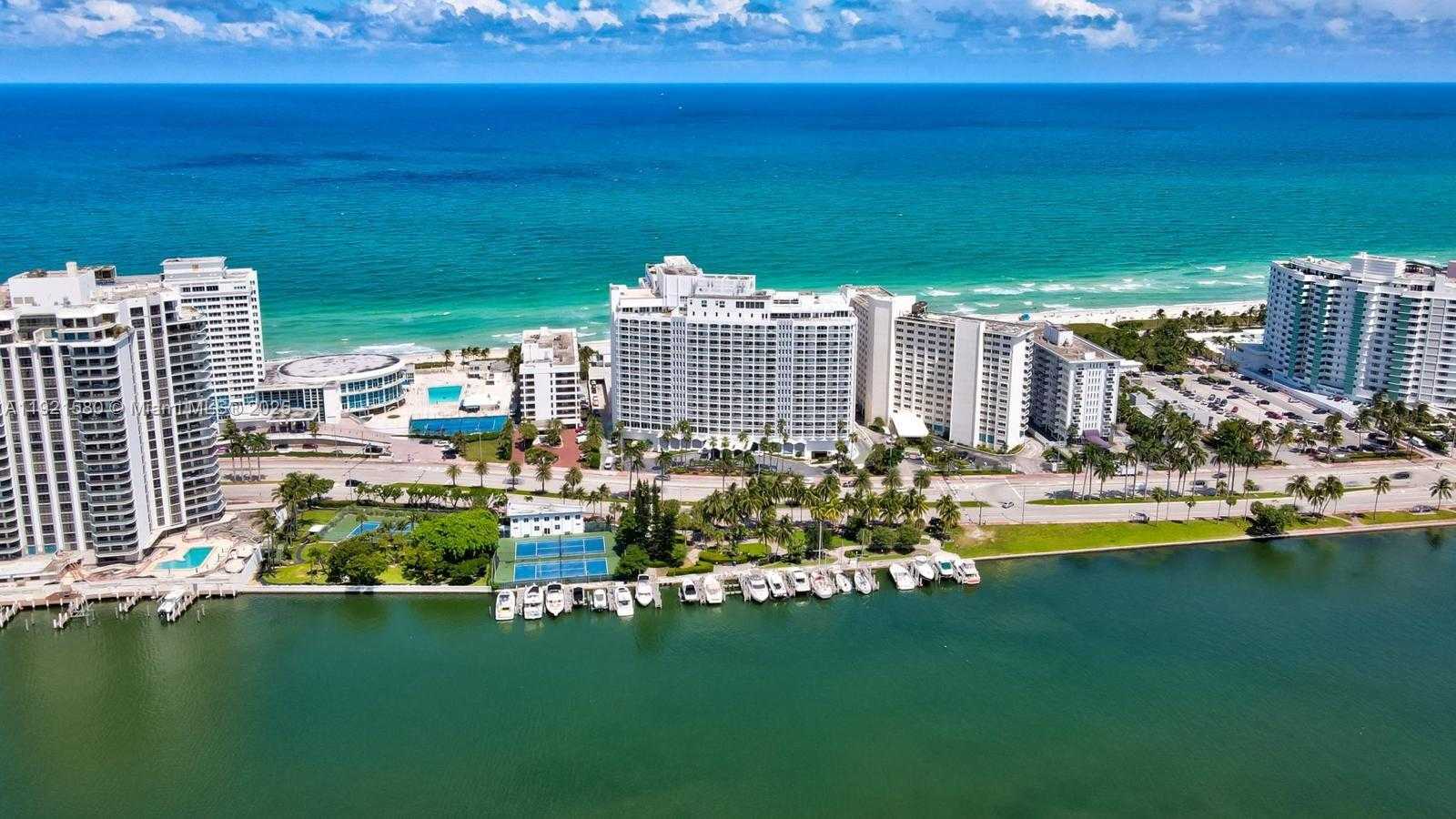 Small Image of 5401 COLLINS AVE #340, Miami Beach Number 4