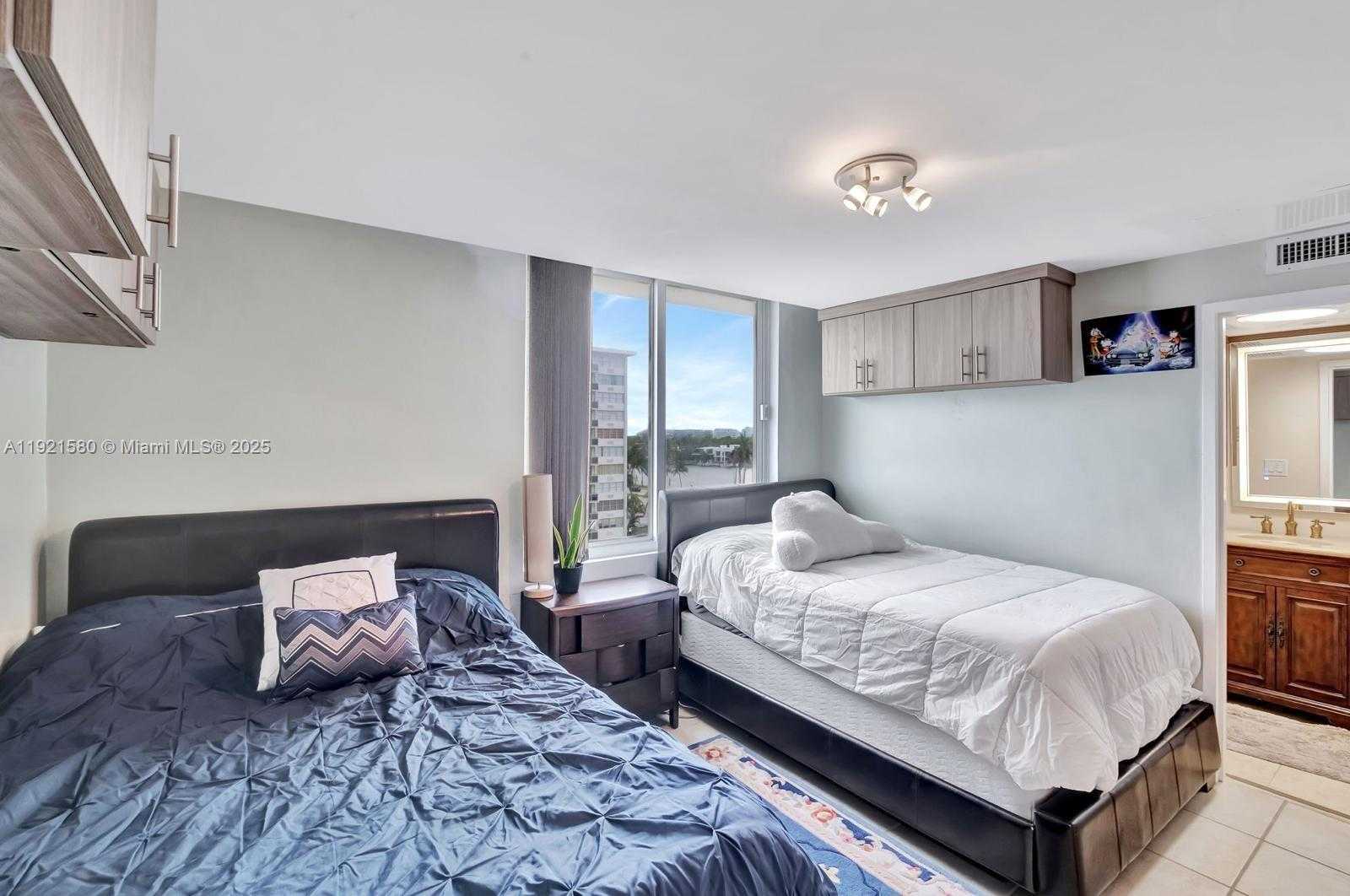 Small Image of 5401 COLLINS AVE #340, Miami Beach Number 40