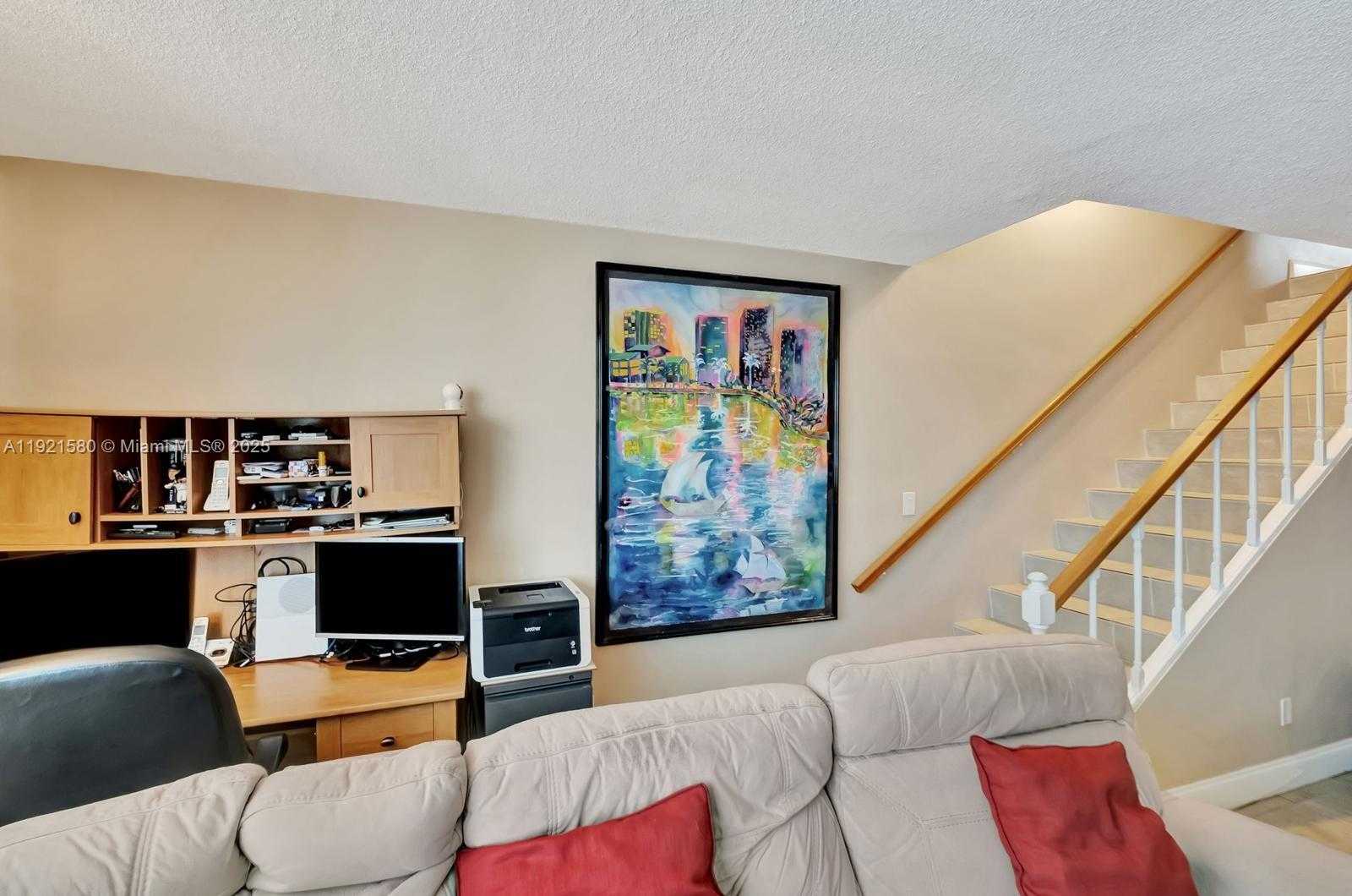 Small Image of 5401 COLLINS AVE #340, Miami Beach Number 50