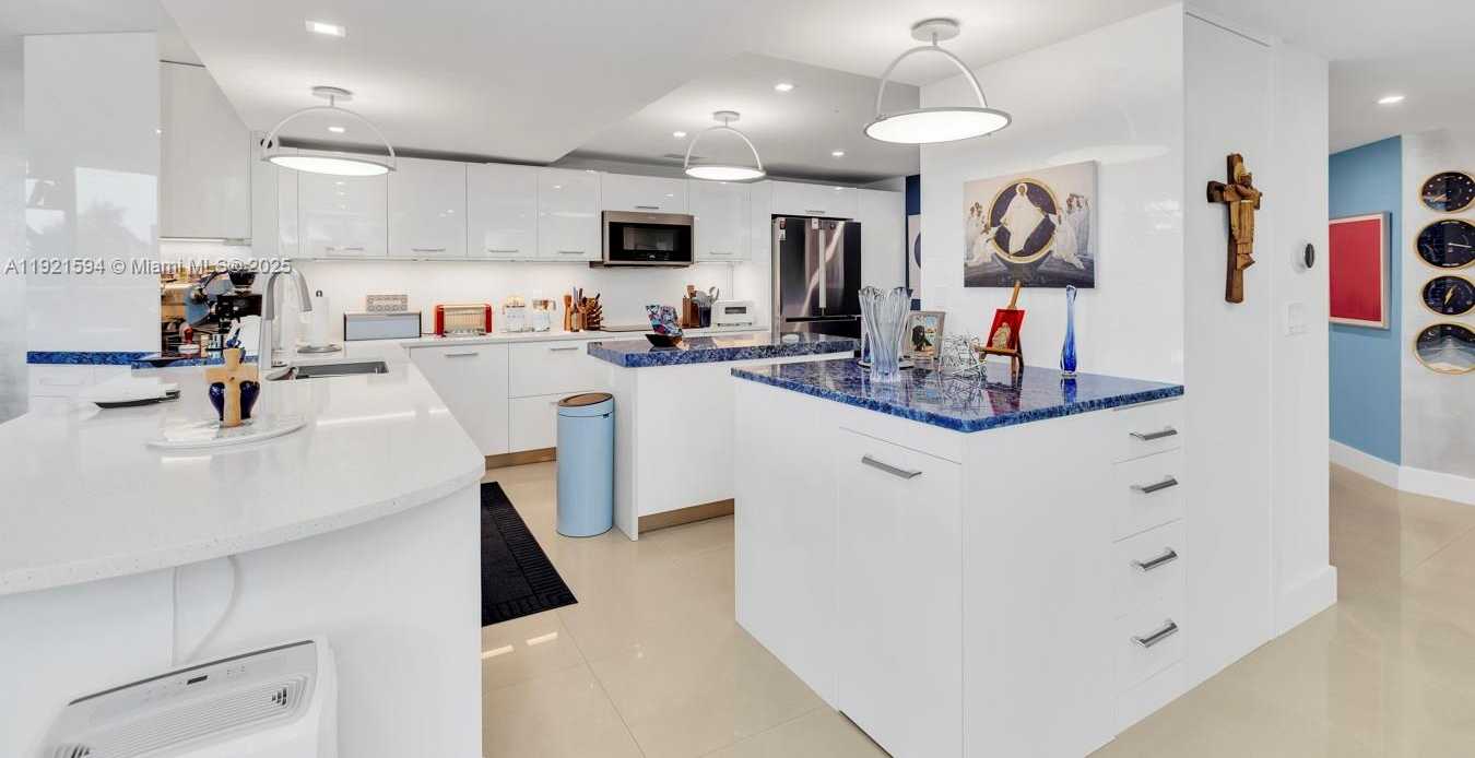 Imagen de Pequeño Objeto