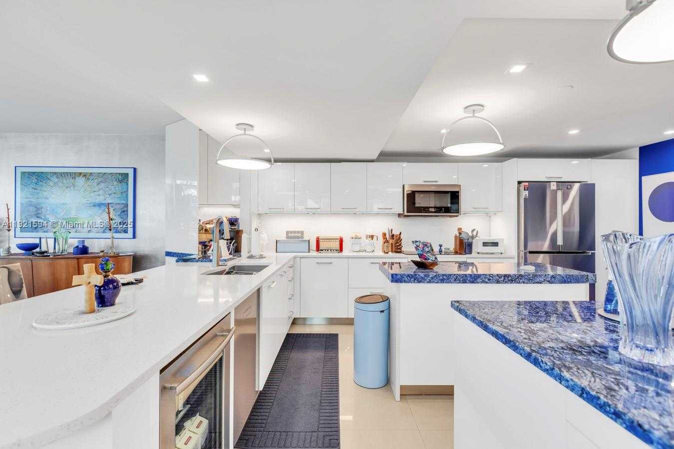 Imagen de Pequeño Objeto