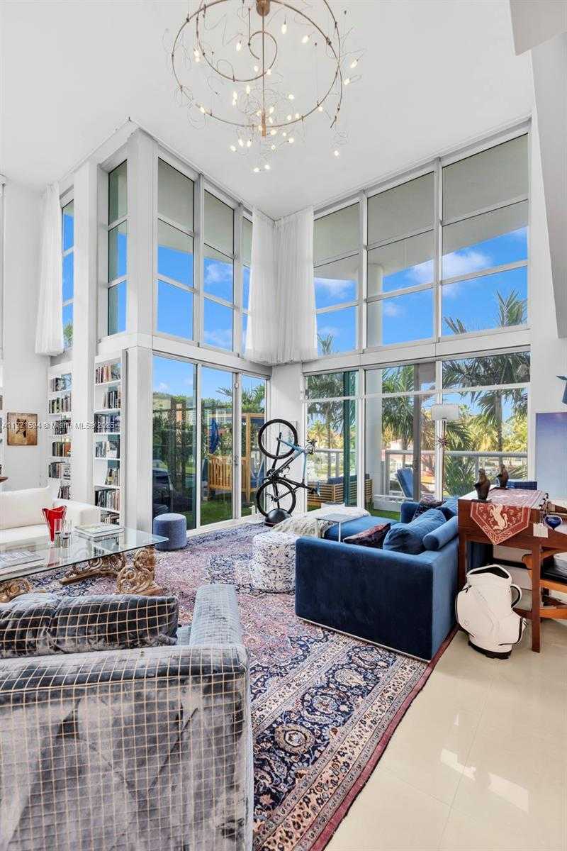 Imagen de Pequeño Objeto