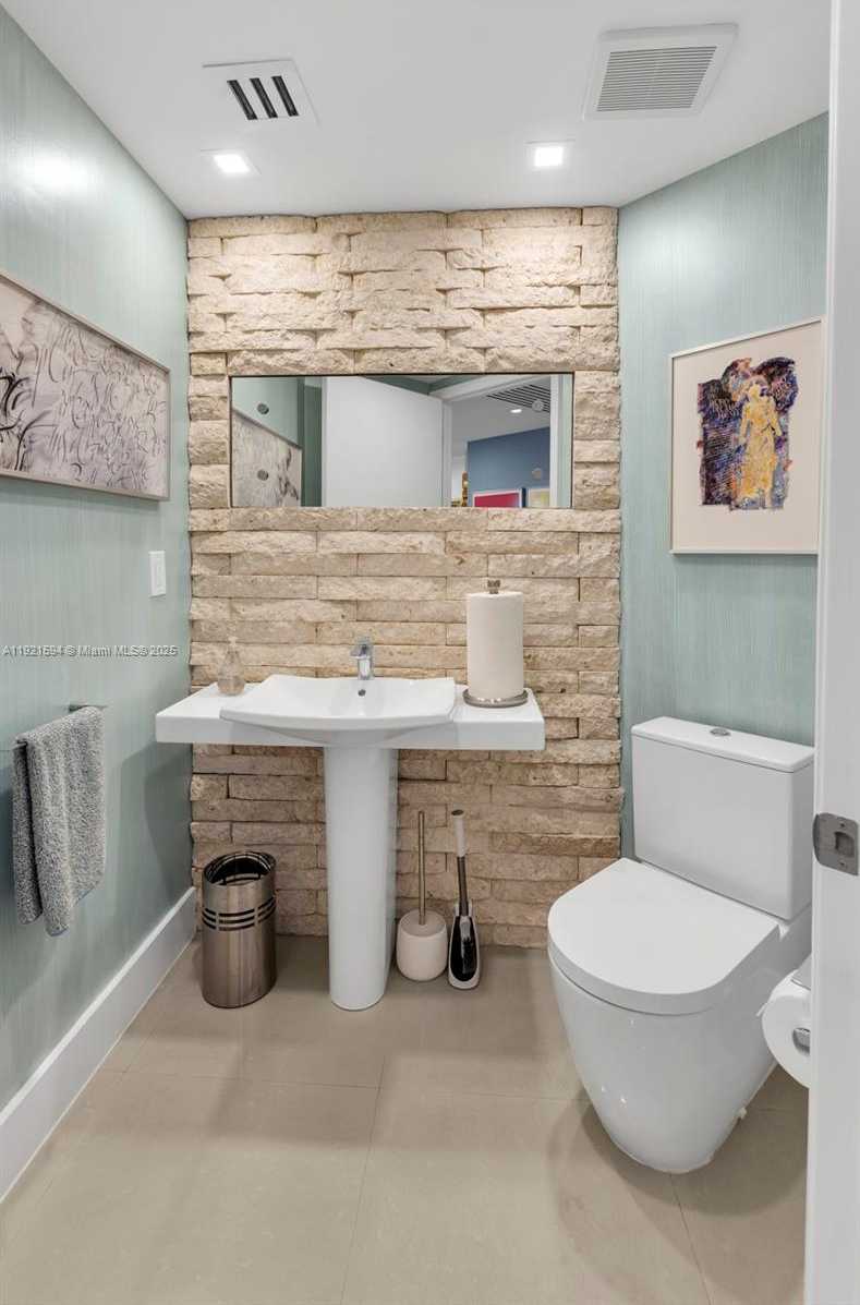 Imagen de Pequeño Objeto