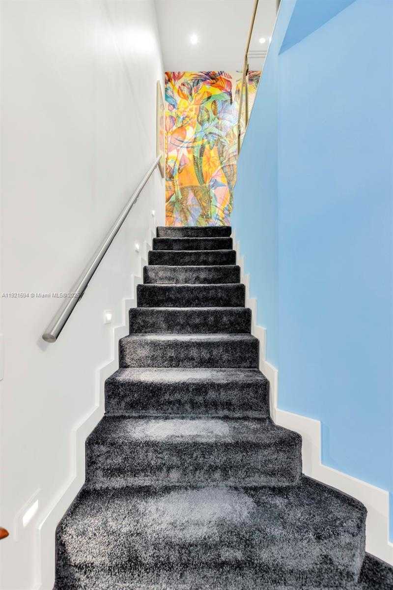 Imagen de Pequeño Objeto