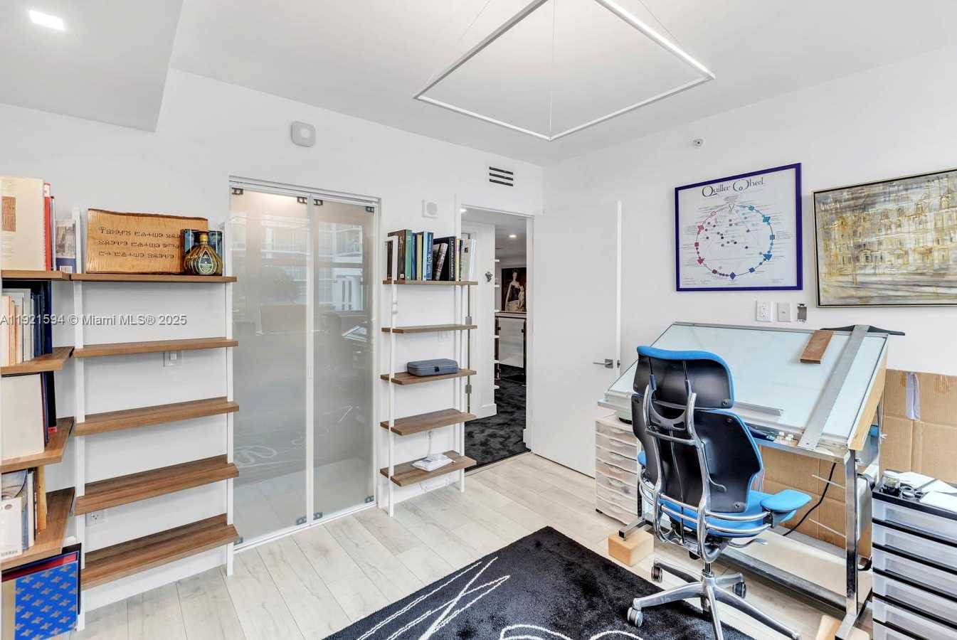 Imagen de Pequeño Objeto