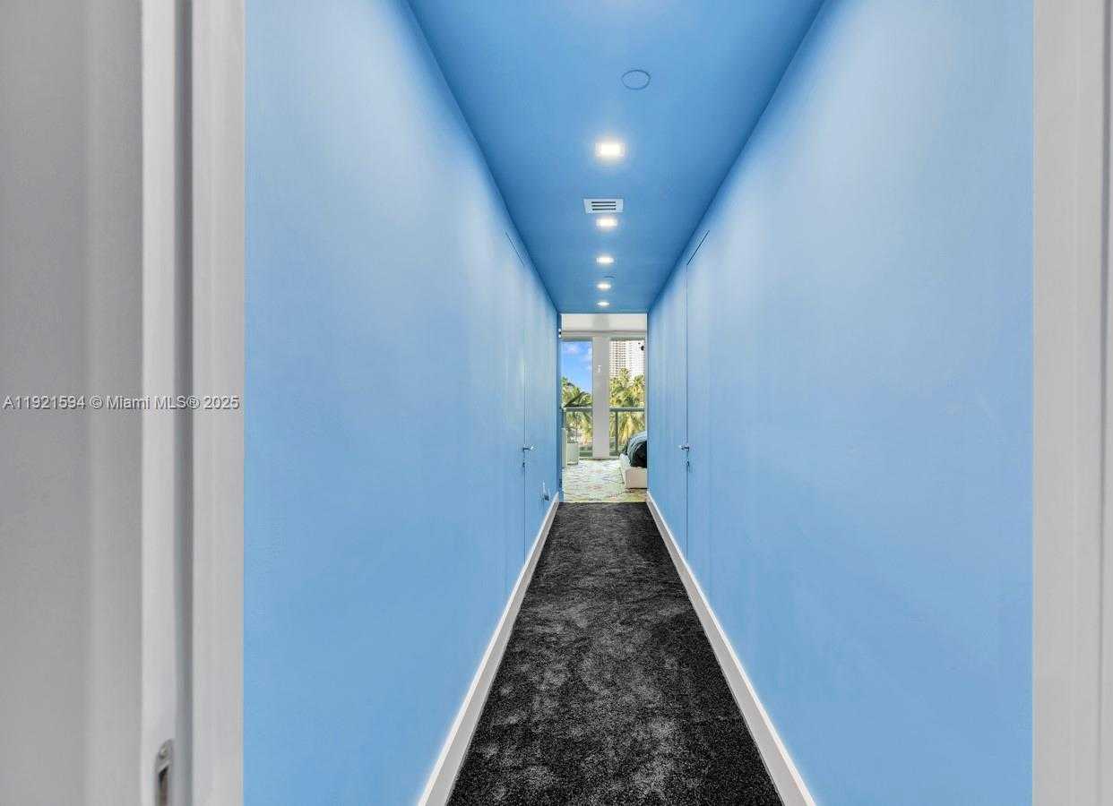 Imagen de Pequeño Objeto