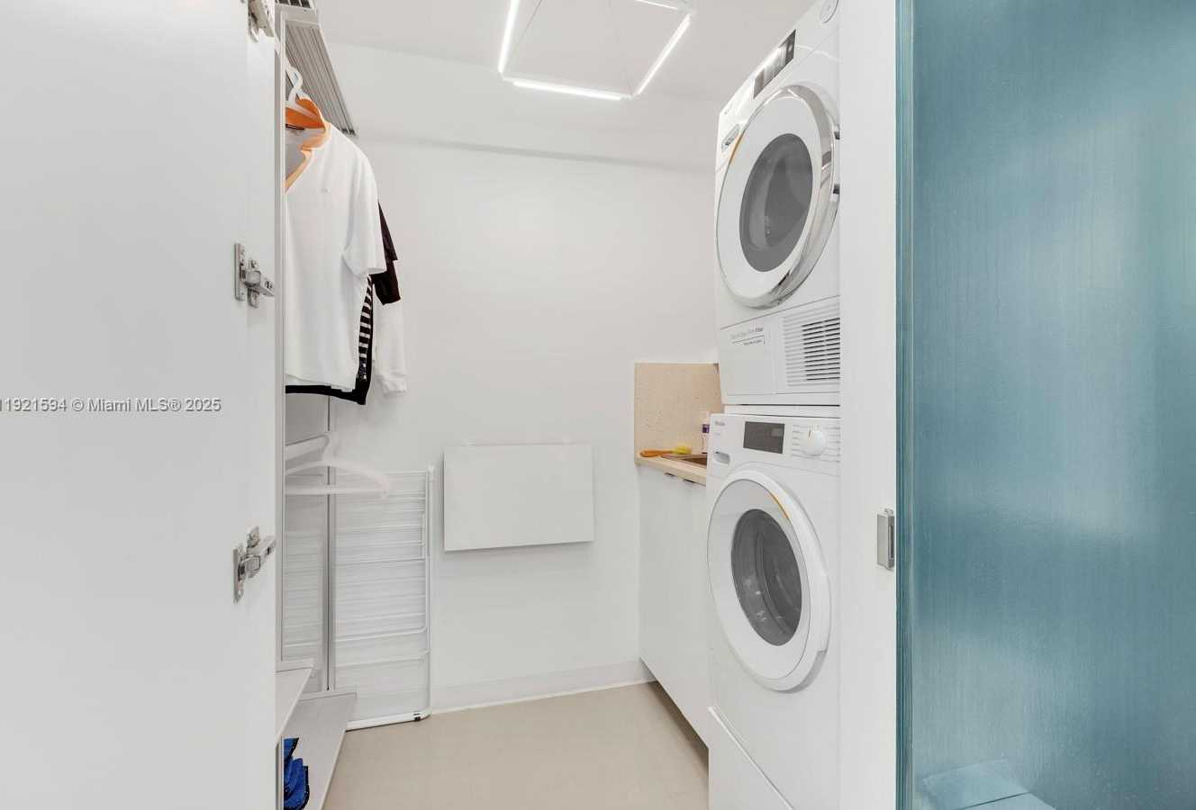 Imagen de Pequeño Objeto