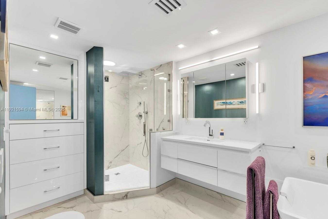 Imagen de Pequeño Objeto