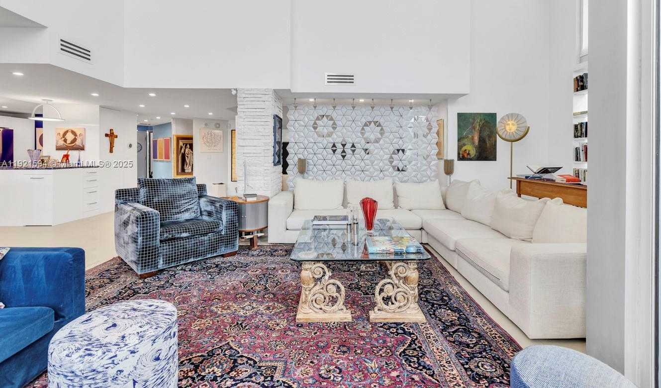 Imagen de Pequeño Objeto